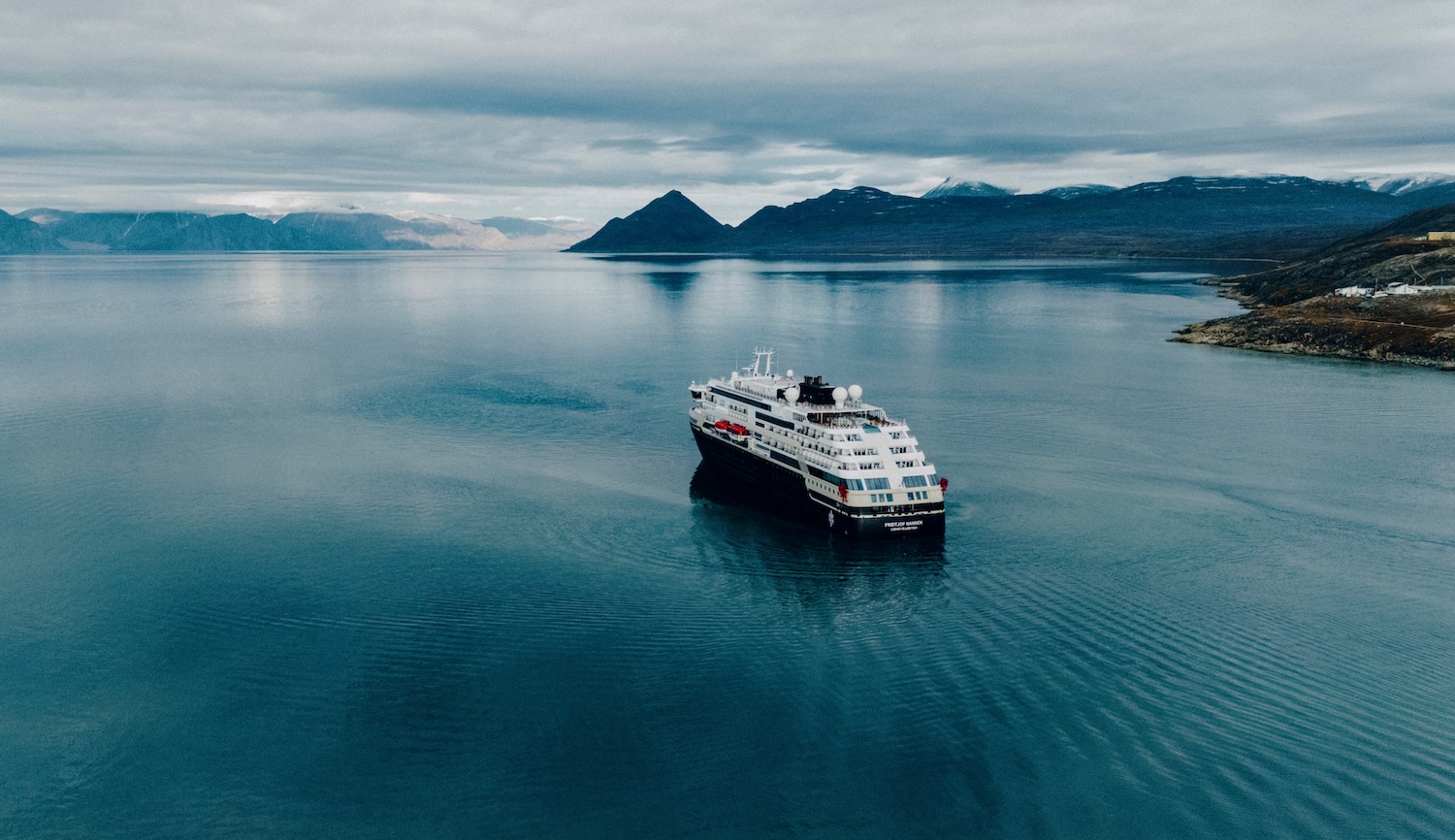 a compañía de cruceros de expedición más longeva del mundo anunció su primer programa de “Artista en Residencia”.